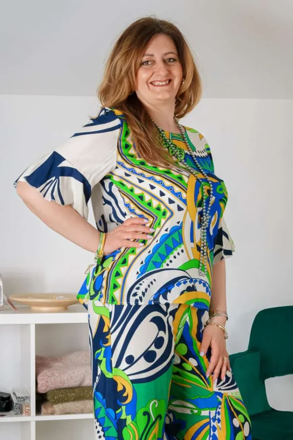 Talissa Mode Blusa scollo rotondo con dettaglio manica taglie comode Outlet