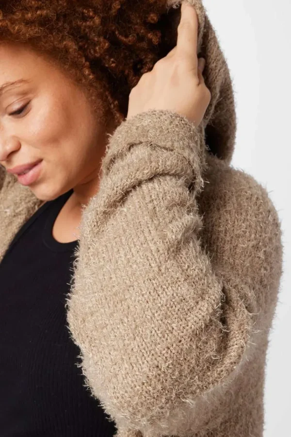 Urban Classics Cardigan in piuma con cappuccio taglie comode Clearance
