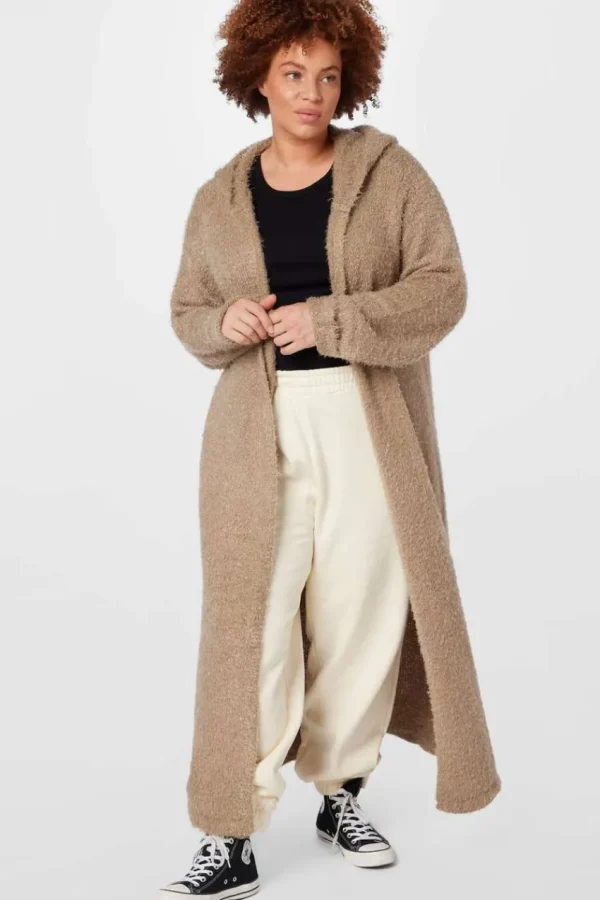 Urban Classics Cardigan in piuma con cappuccio taglie comode Clearance