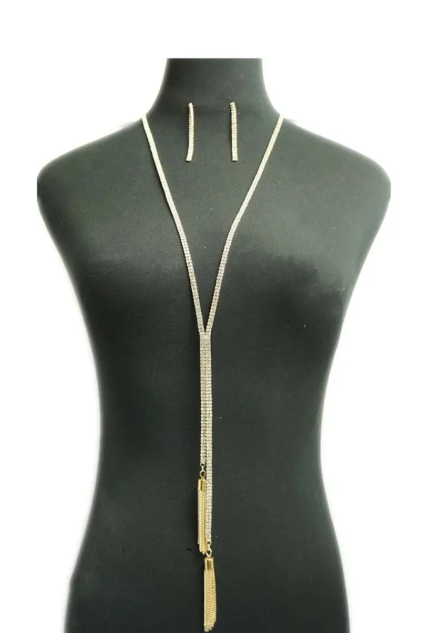 Donna Curvy Collana lunga con orecchini New