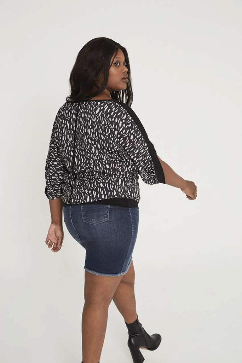 maglia_con_scollo_a_u_tag_1.webp SPG Woman Maglia con scollo a U taglie comode Outlet