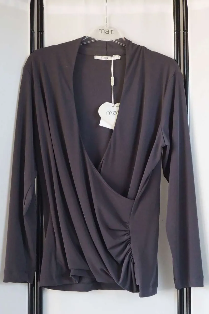 maglia_fluida_ad_incrocio_3.webp Mat Fashion Maglia fluida ad incrocio taglie comode Clearance