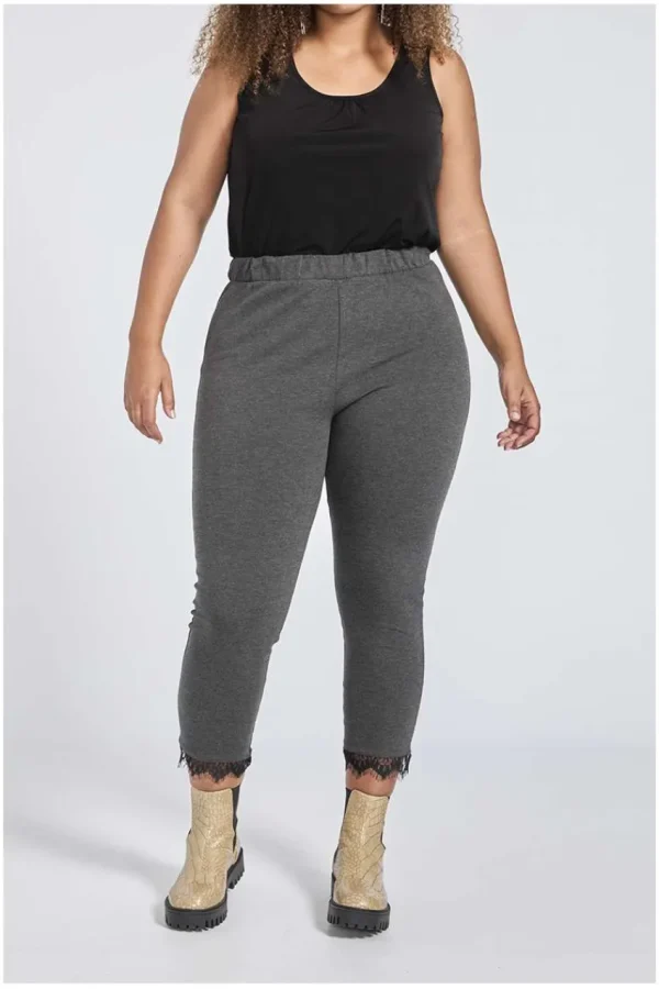 SPG Woman Pantalone con pizzo Discount